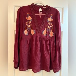 Women’s boutique top size Medium